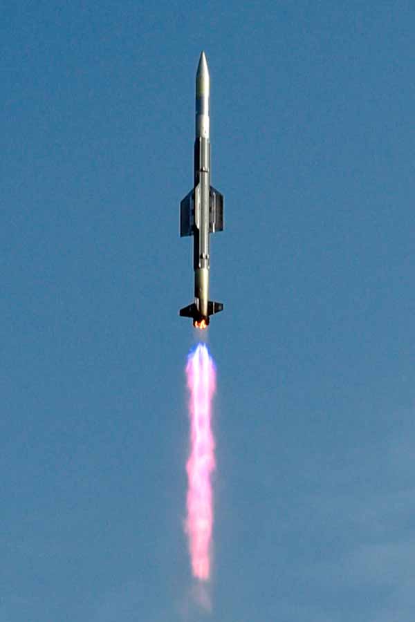 DRDO testfires new vertical launch surface to air missile - Meri Sarkar ...